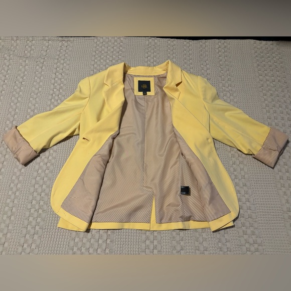 For @jrfrost617 The Limited Blazer Jacket - Picture 5 of 8